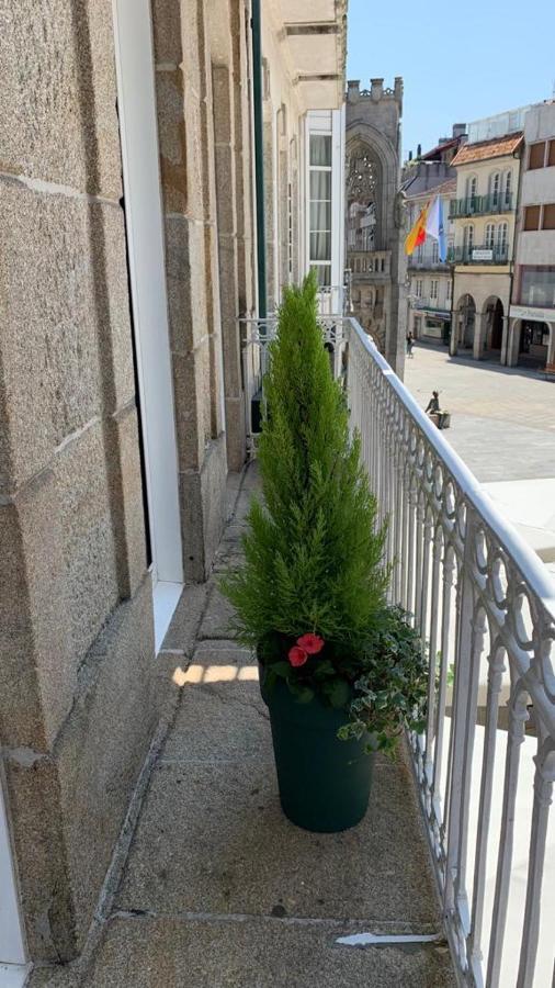 Appartamento Piso Praza Do Concello Porriño Esterno foto